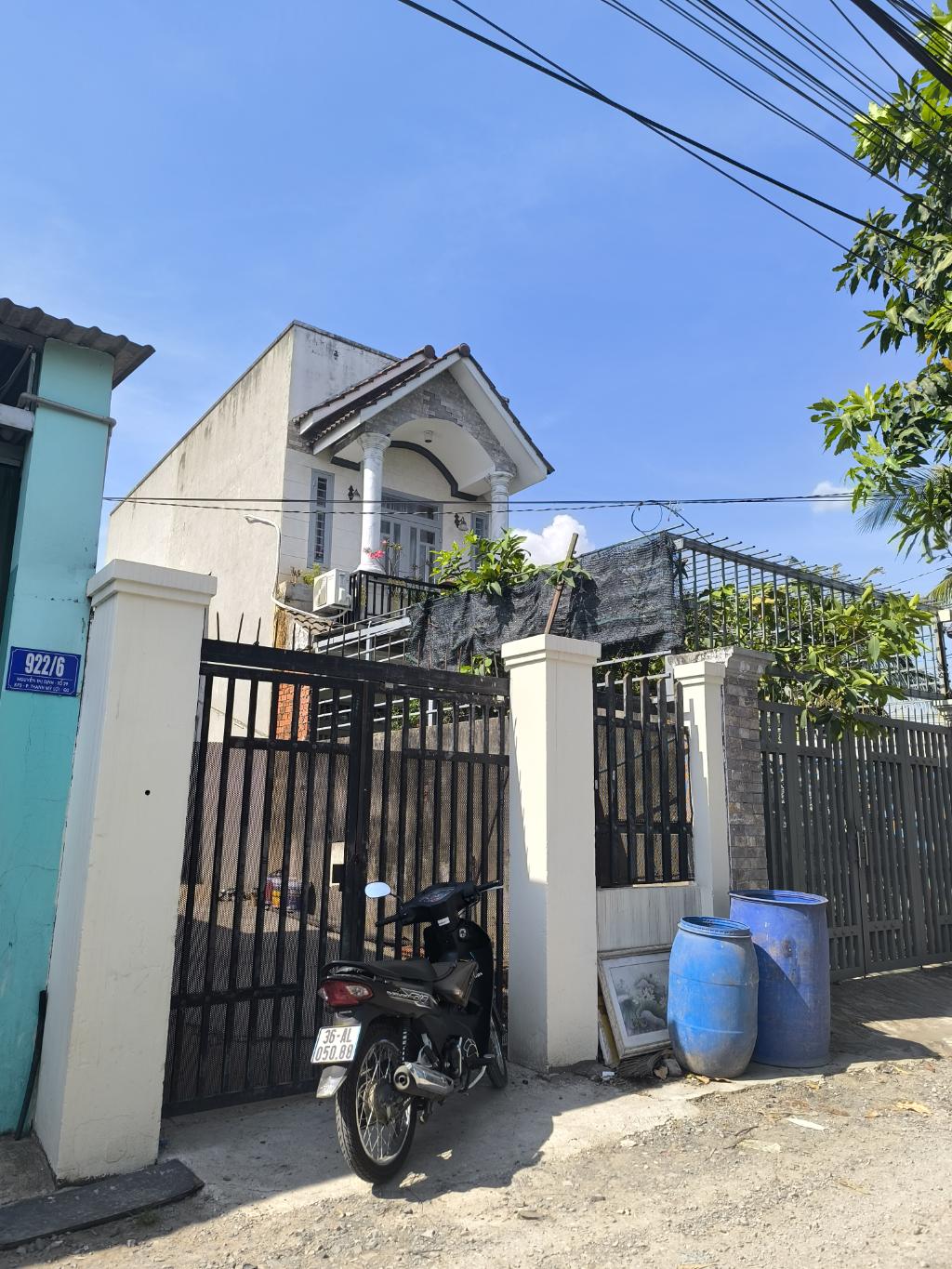 ĐƯỜNG TRƯỚC NHÀ RỘNG RÃI XE HƠI VÀO TẬN NƠI KHU XÂYDƯNH 5 TẦNG